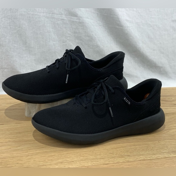 Kizik Madrid Eco Knit Black Slip In Shoes Men’s Size 11 - Picture 1 of 9